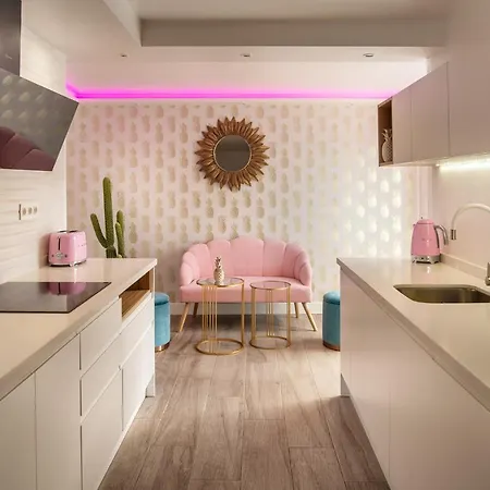 Areca By Agm فيلة بويرتو ذيل كارمين